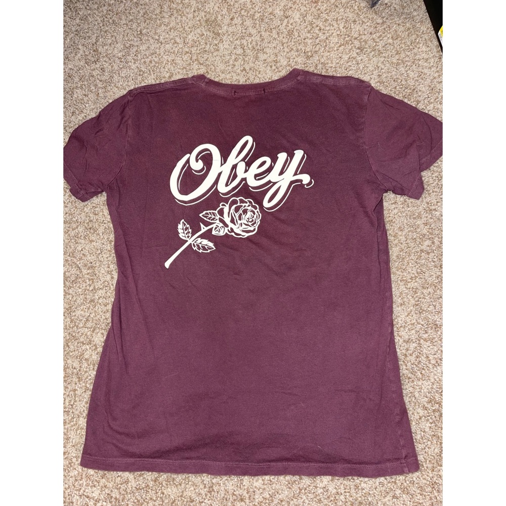 MAROON OBEY SHIRT🤍